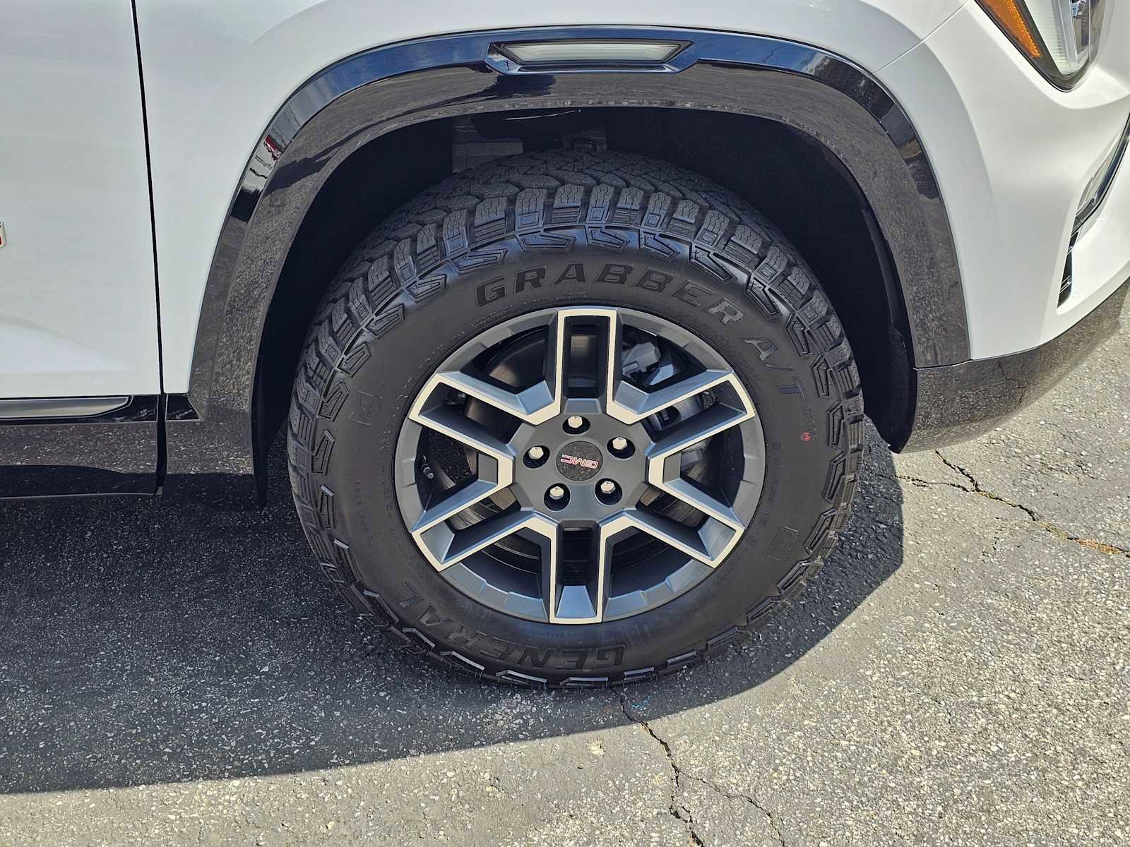 New 2026 GMC Terrain AT4 AWD/4WD image 9