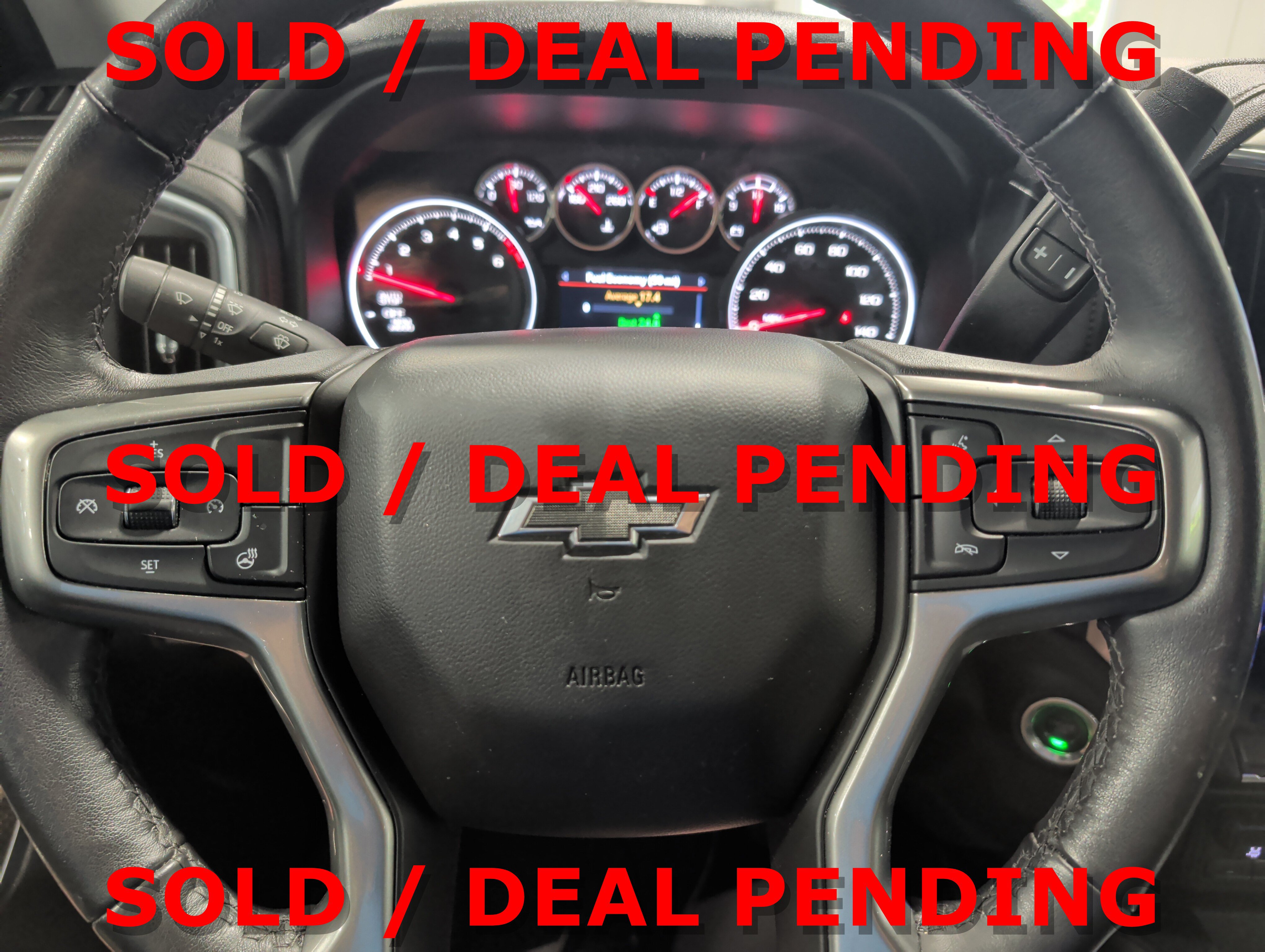 Used 2020 Chevrolet Silverado 1500 LT Trail Boss w/ Midnight Edition AWD/4WD image 10