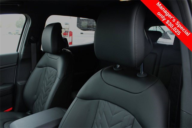 Used 2025 Kia Sportage X-Line AWD/4WD image 4