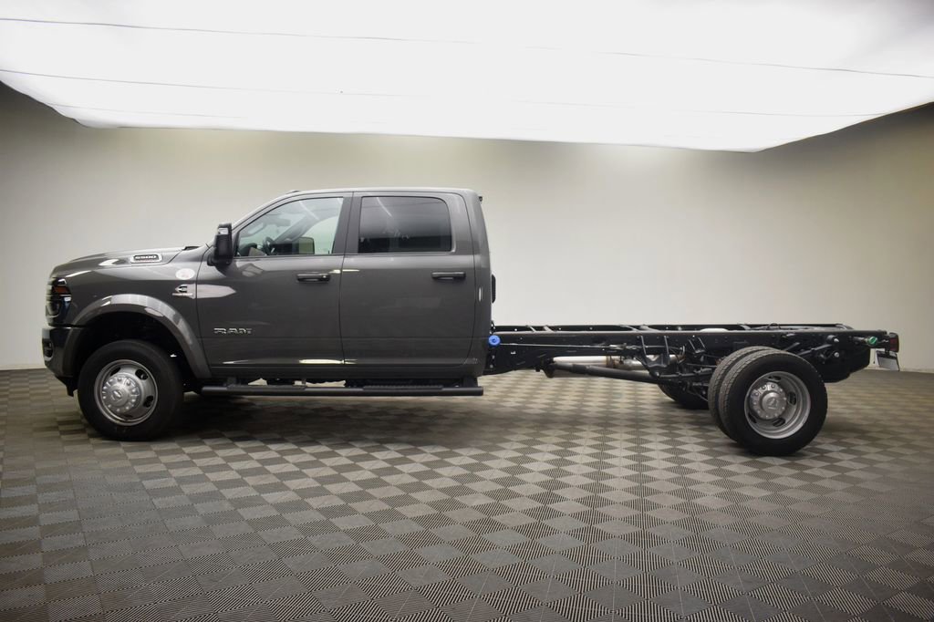 New 2026 RAM 5500 Tradesman AWD/4WD image 13