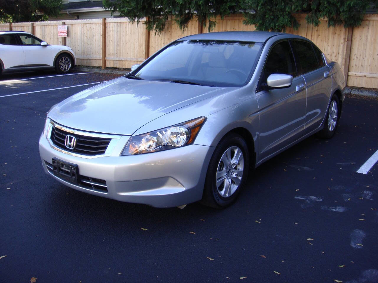 Used 2009 Honda Accord LX-P image 3