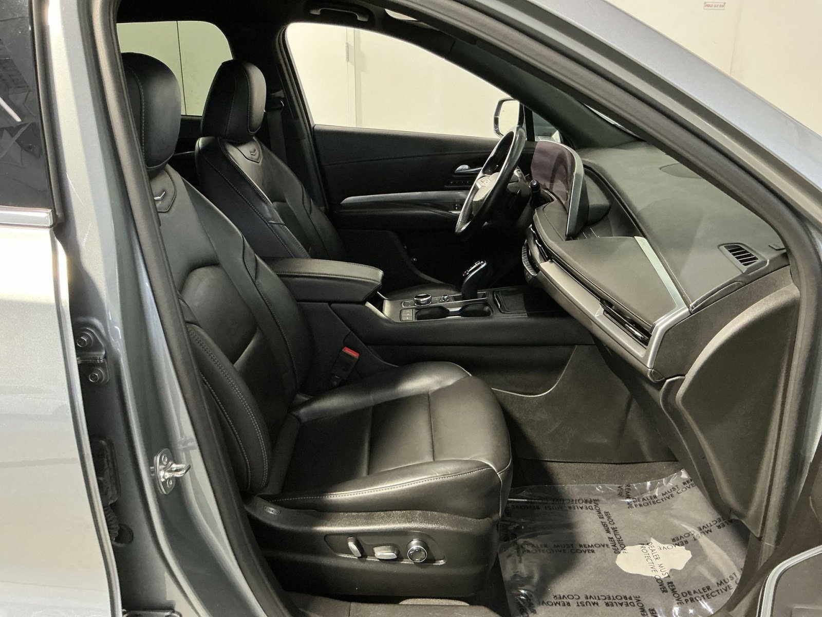 Used 2024 Cadillac XT4 Premium Luxury AWD/4WD image 25