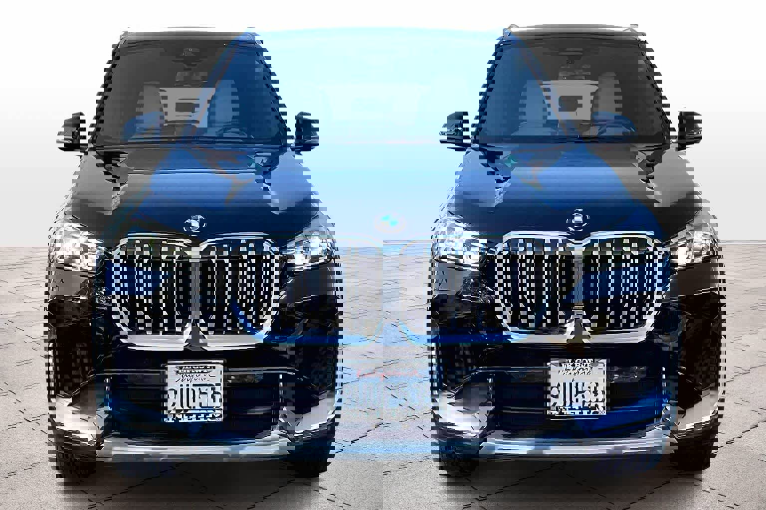 Used 2025 BMW X1 xDrive28i w/ Convenience Package image 3