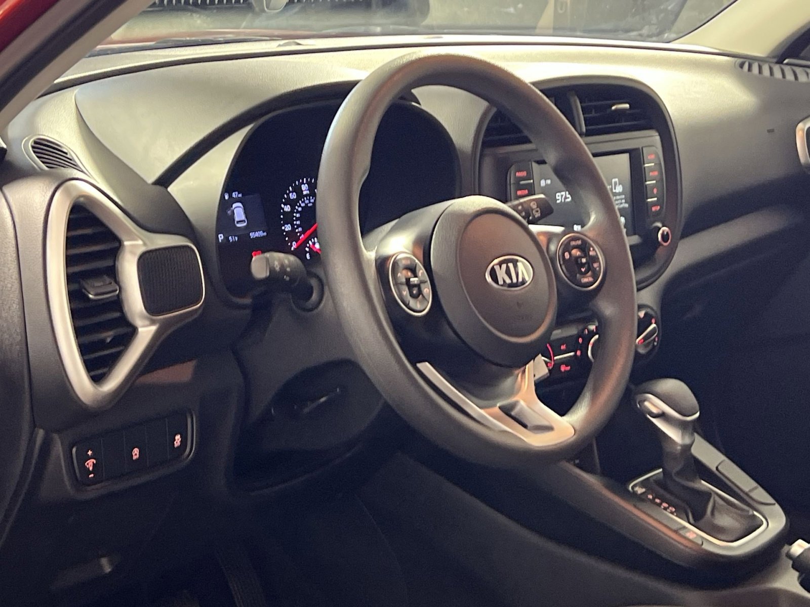 Used 2021 Kia Soul LX image 16