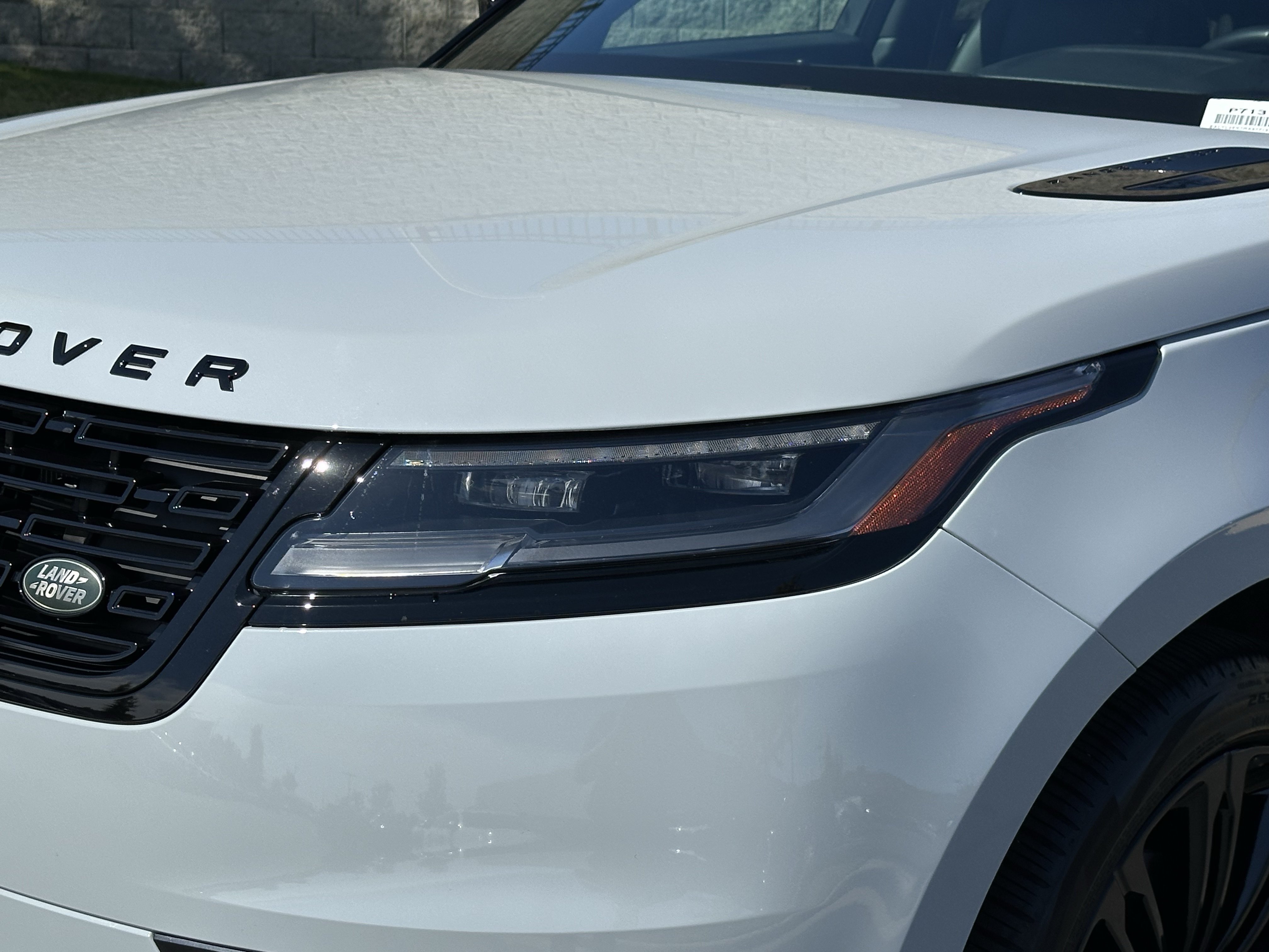 Certified 2024 Land Rover Range Rover Velar Dynamic SE AWD/4WD image 12