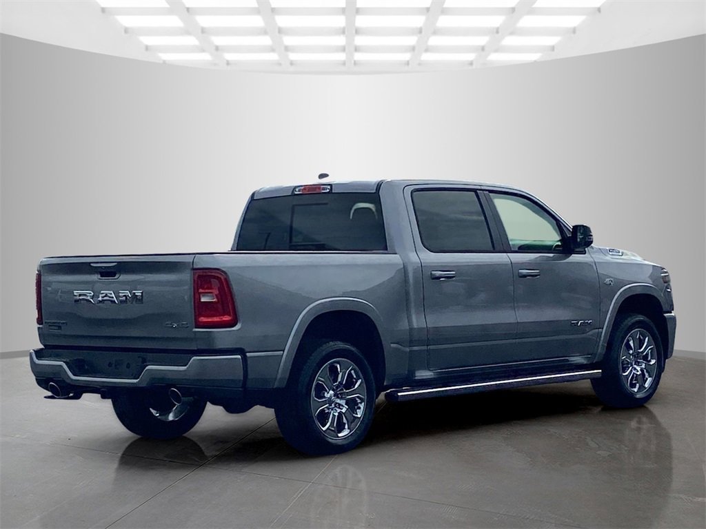 New 2026 RAM 1500 4x4 Crew Cab image 7