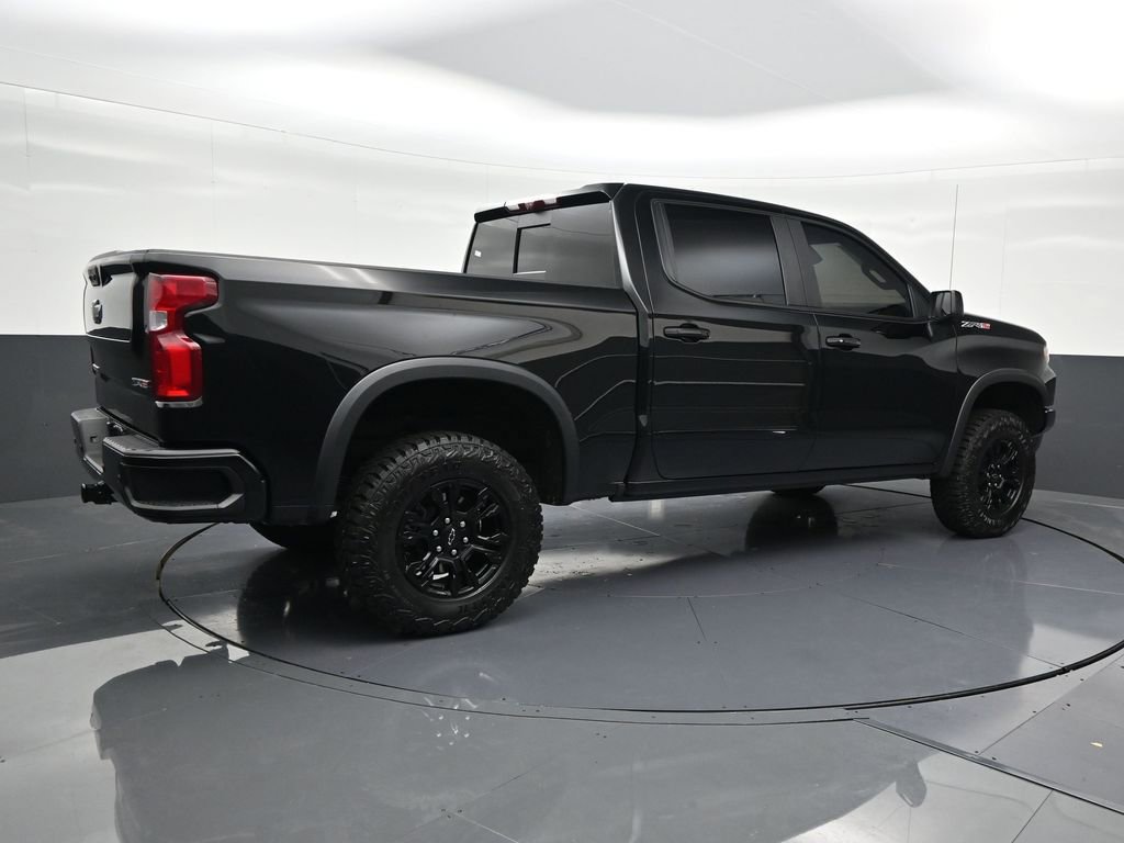 Used 2025 Chevrolet Silverado 1500 ZR2 w/ Technology Package image 5