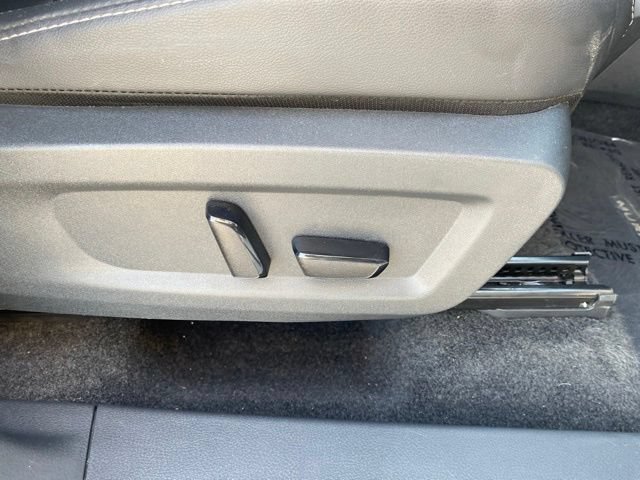 Used 2025 Nissan Murano SV FWD image 18