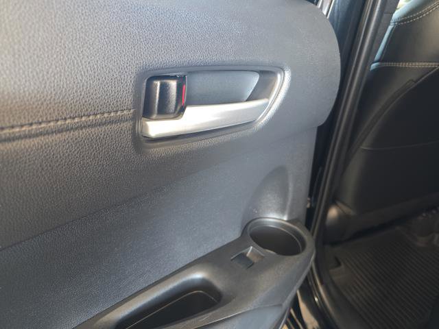 Used 2022 Toyota Corolla Cross XLE w/ Convenience Package FWD image 27