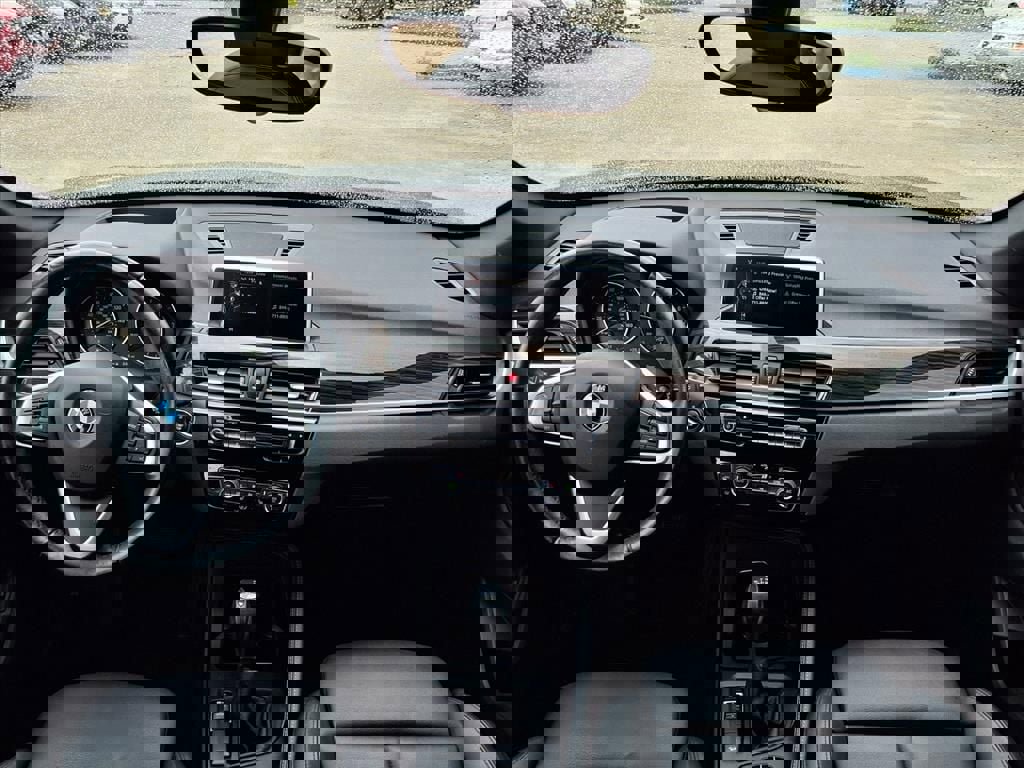 Used 2017 BMW X1 xDrive28i image 15