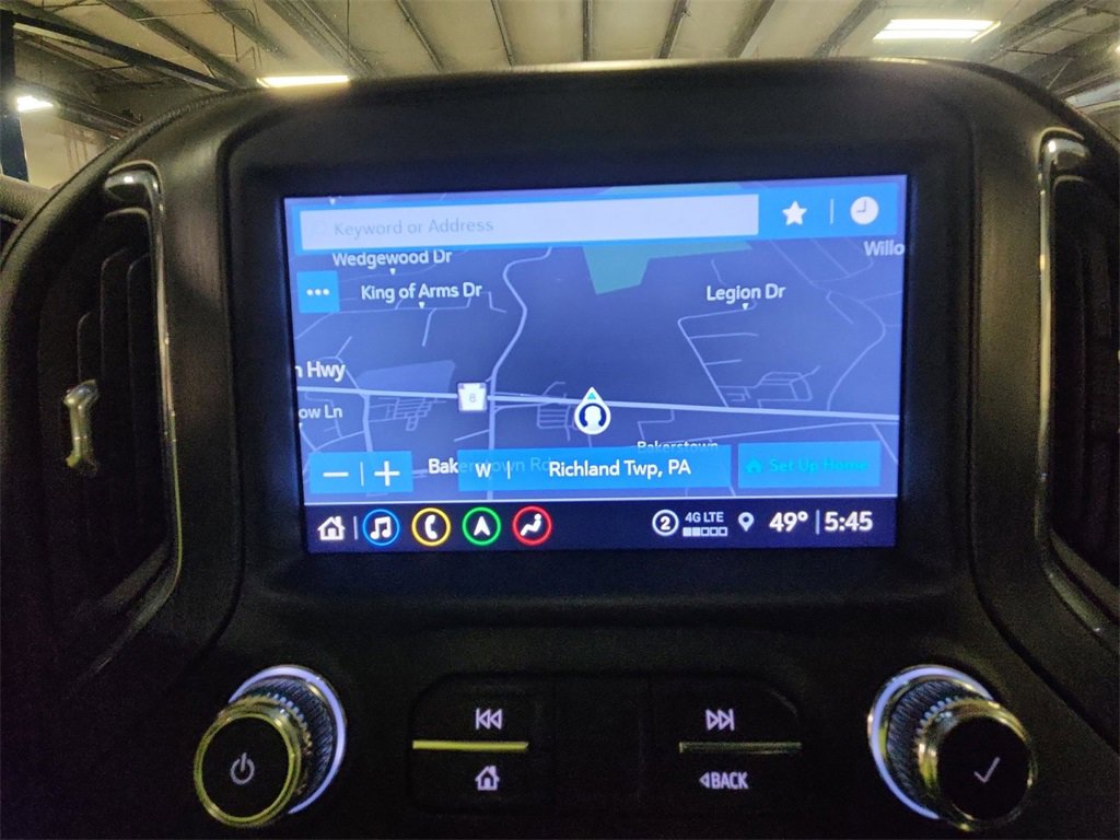 Certified 2022 GMC Sierra 1500 AT4 w/ AT4 Premium Package image 19