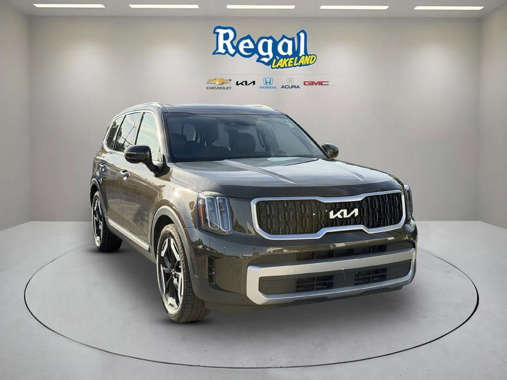 Certified 2023 Kia Telluride EX FWD image 1