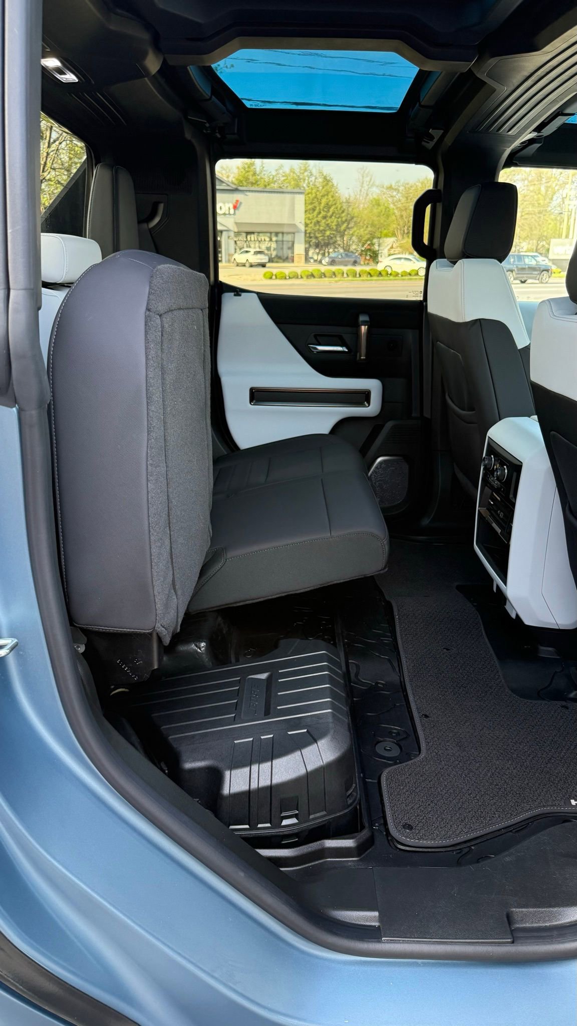 Used 2024 GMC Hummer EV 3X w/ Omega Edition AWD/4WD image 51