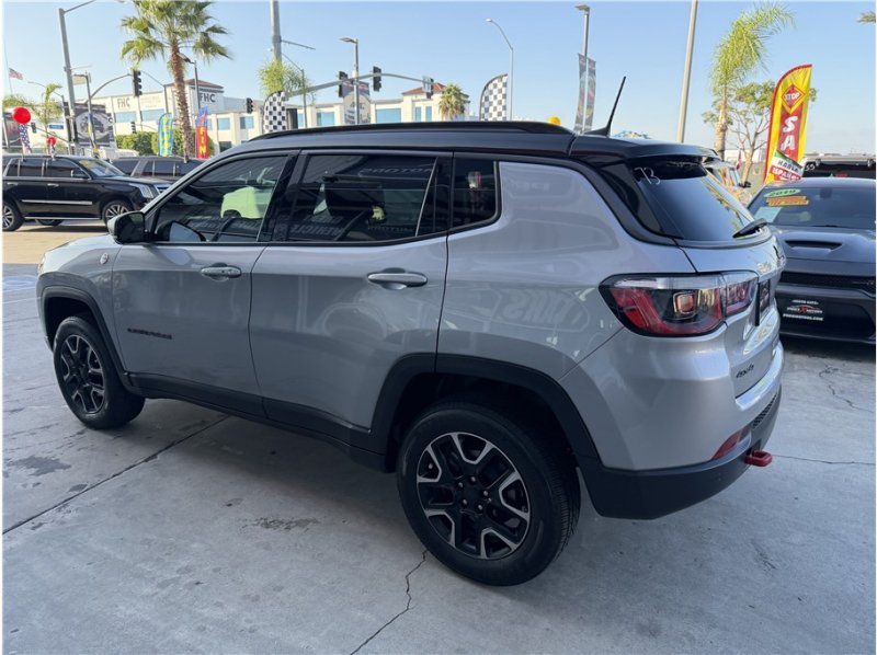 Used 2019 Jeep Compass Trailhawk w/ Leather Interior Group AWD/4WD image 57
