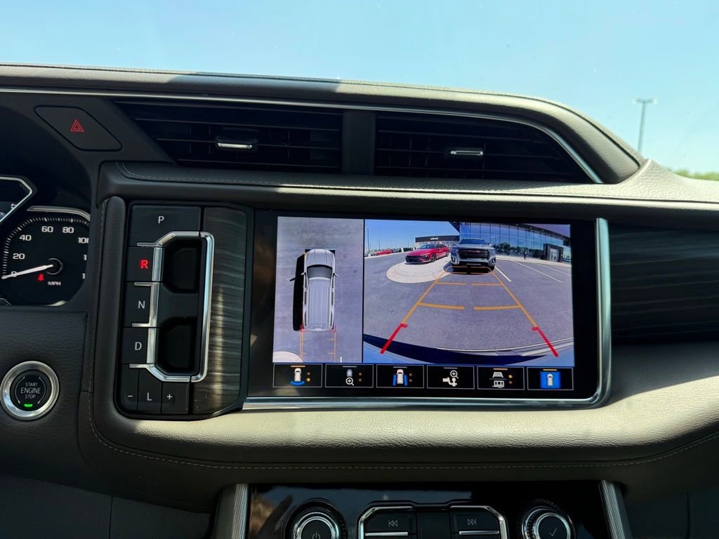 Used 2021 GMC Yukon Denali AWD/4WD image 17
