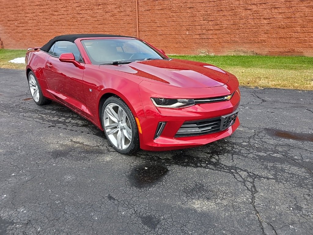 Used 2016 Chevrolet Camaro LT image 1