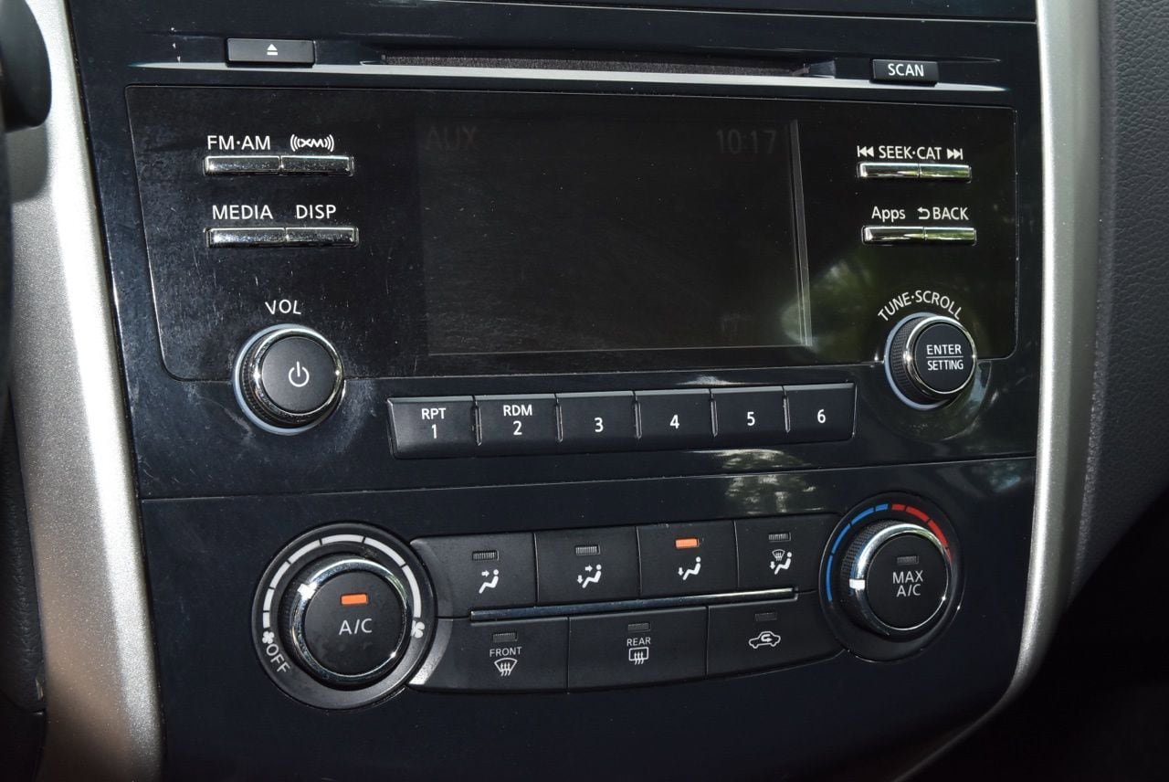 Used 2015 Nissan Altima 2.5 S w/ Power Driver Seat Package FWD image 26