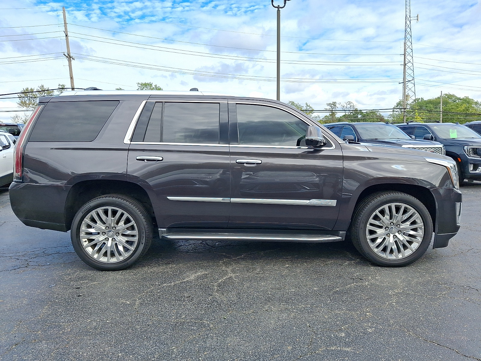 Used 2016 Cadillac Escalade Luxury AWD/4WD image 7
