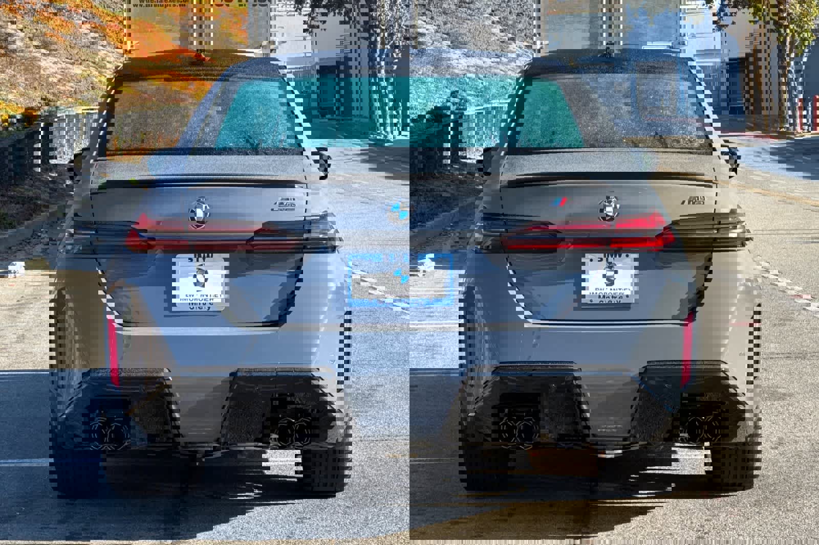 Used 2025 BMW M5 w/ Carbon Package image 8