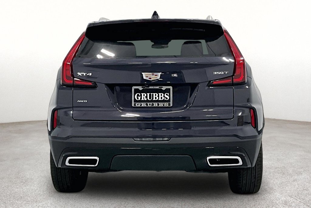 Used 2025 Cadillac XT4 Premium Luxury AWD/4WD image 4