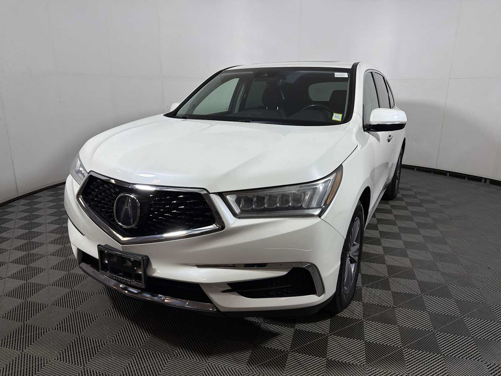 Used 2019 Acura MDX SH-AWD image 3