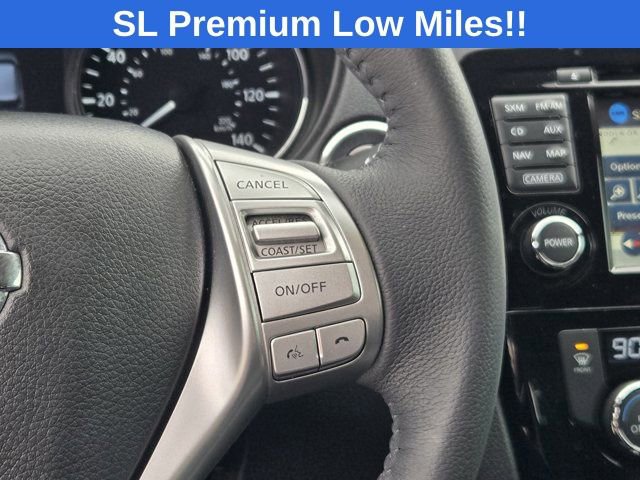 Used 2015 Nissan Rogue SL w/ SL Premium Package FWD image 29