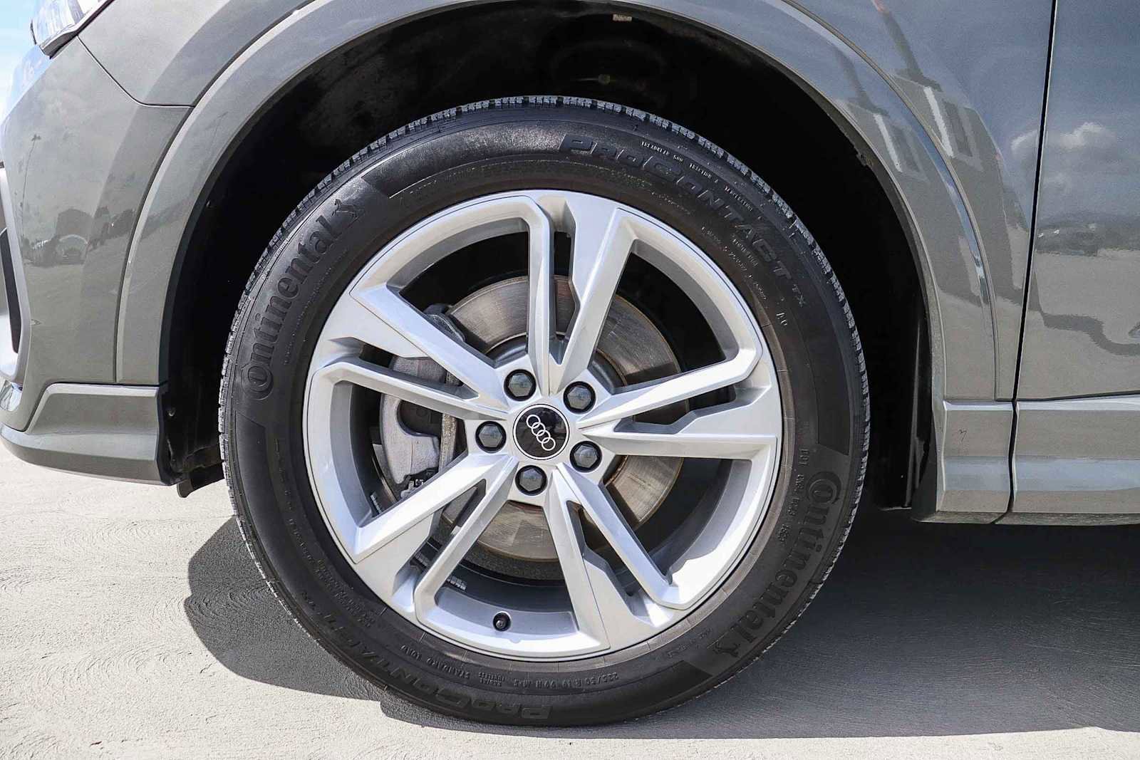 Used 2023 Audi Q3 2.0T Premium Plus w/ Premium Plus Package AWD/4WD image 14
