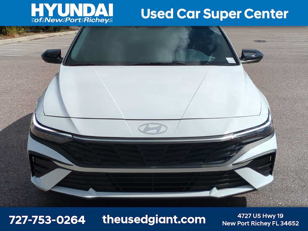 Used 2025 Hyundai Elantra Sport FWD image 8