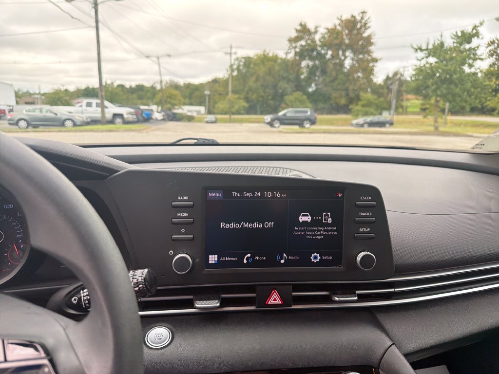 Used 2022 Hyundai Elantra SEL FWD image 20