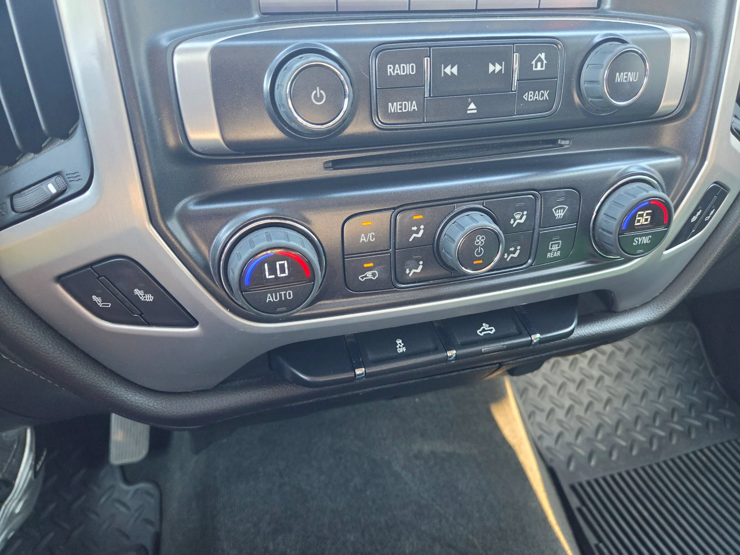 Used 2014 GMC Sierra 1500 SLE w/ SLE Value Package AWD/4WD image 15