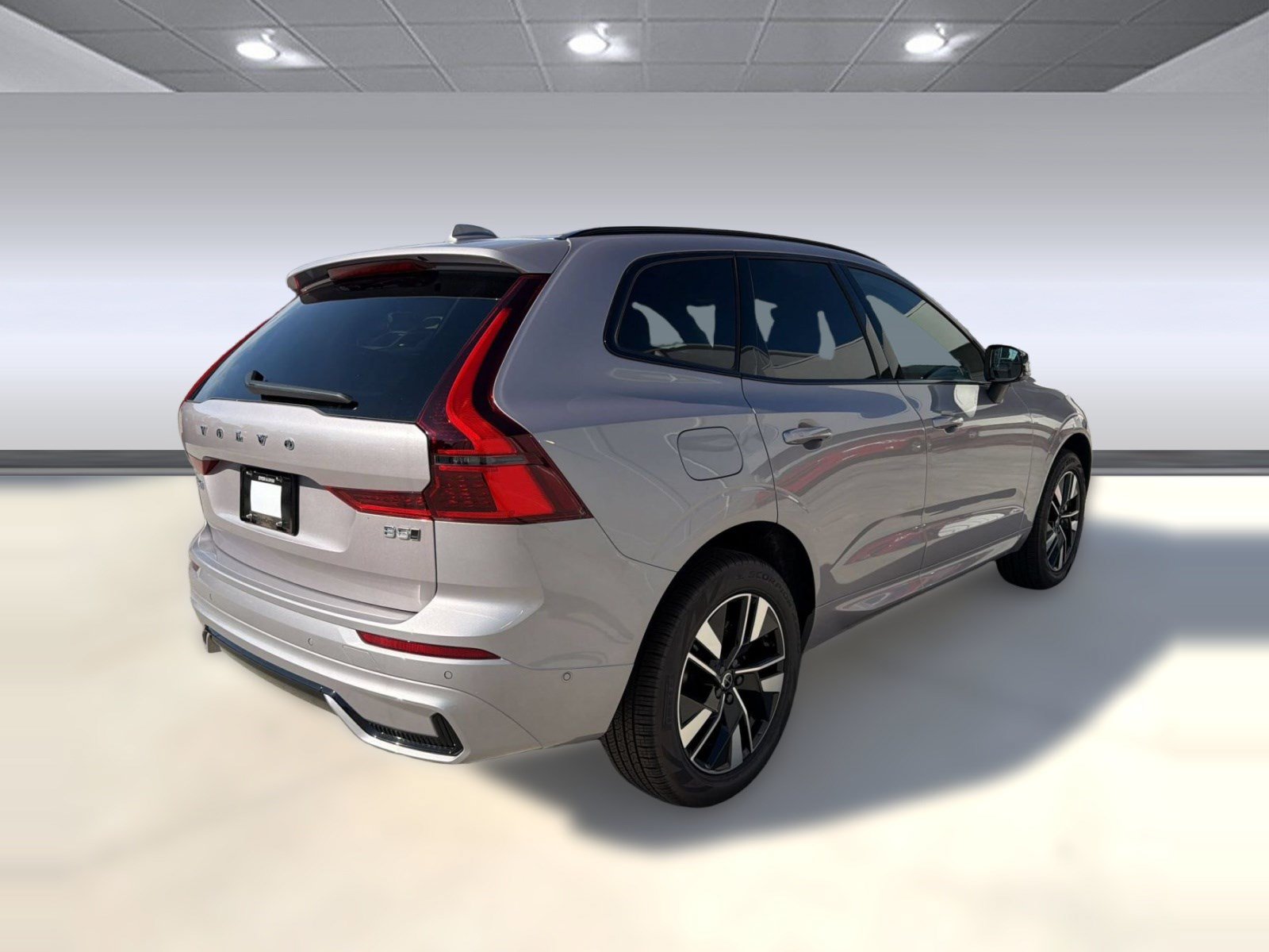 New 2026 Volvo XC60 B5 Plus w/ Climate Package AWD/4WD image 9