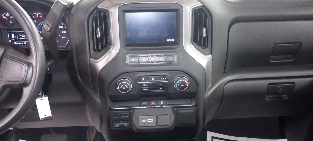 Used 2023 Chevrolet Silverado 2500 Custom w/ Custom Convenience Package image 12