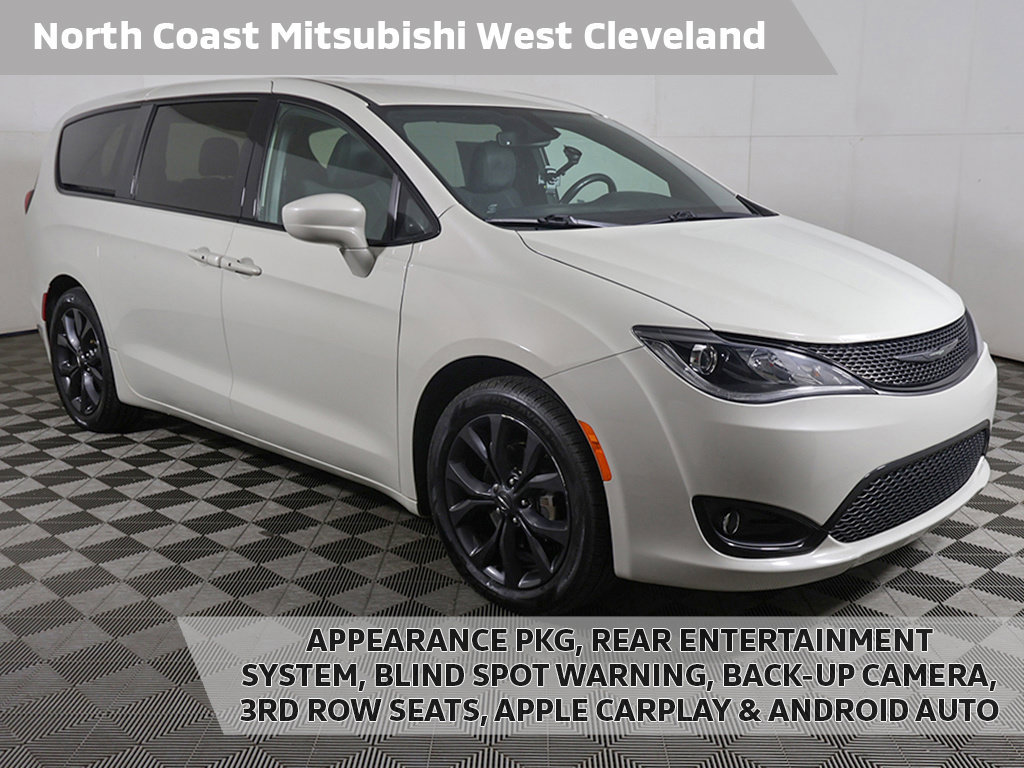Used 2020 Chrysler Pacifica Touring w/ S Appearance Package