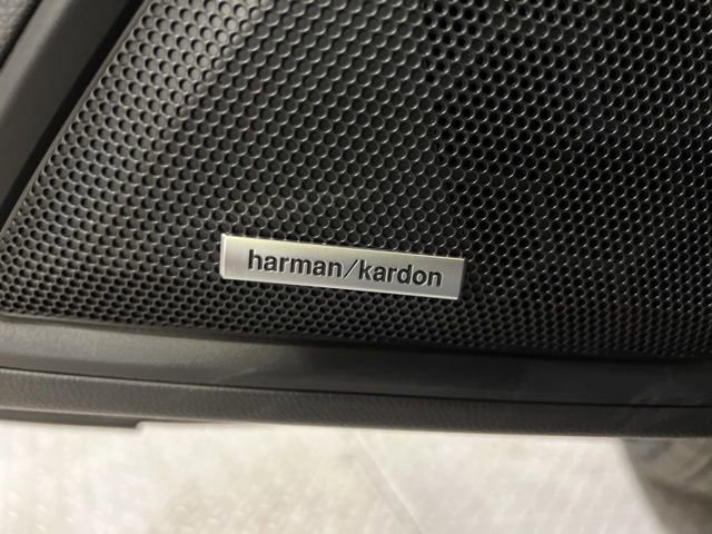 Certified 2025 Subaru Outback Limited image 38