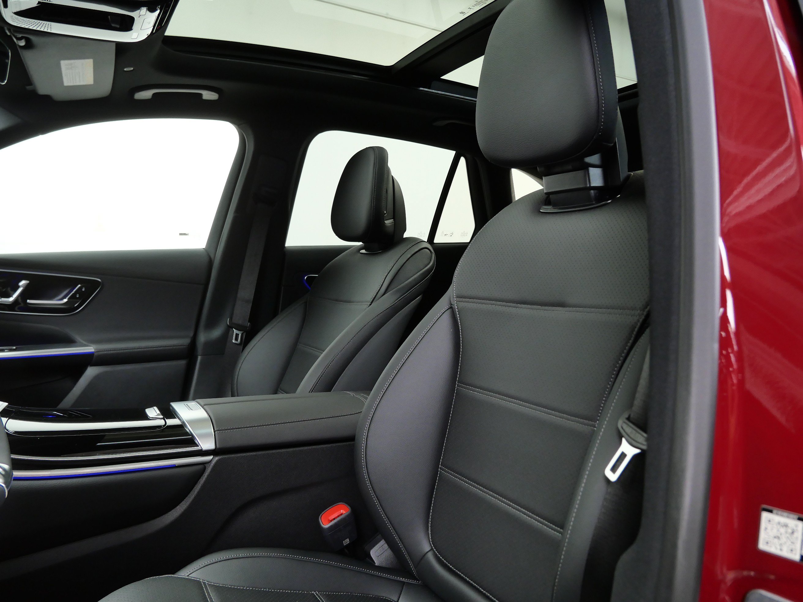 New 2026 Mercedes-Benz GLC 300 4MATIC image 8