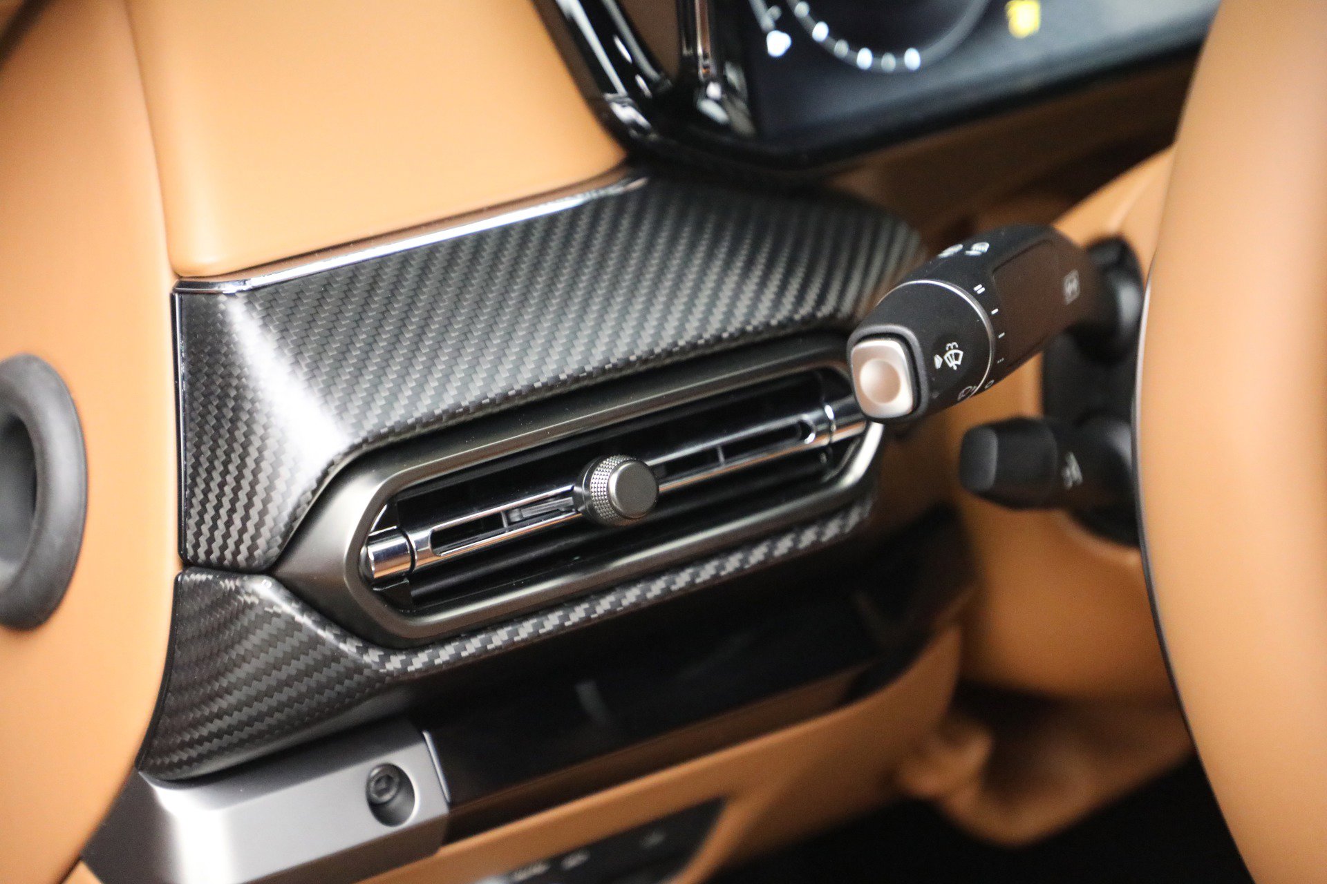 New 2026 Aston Martin V8 Vantage S image 22