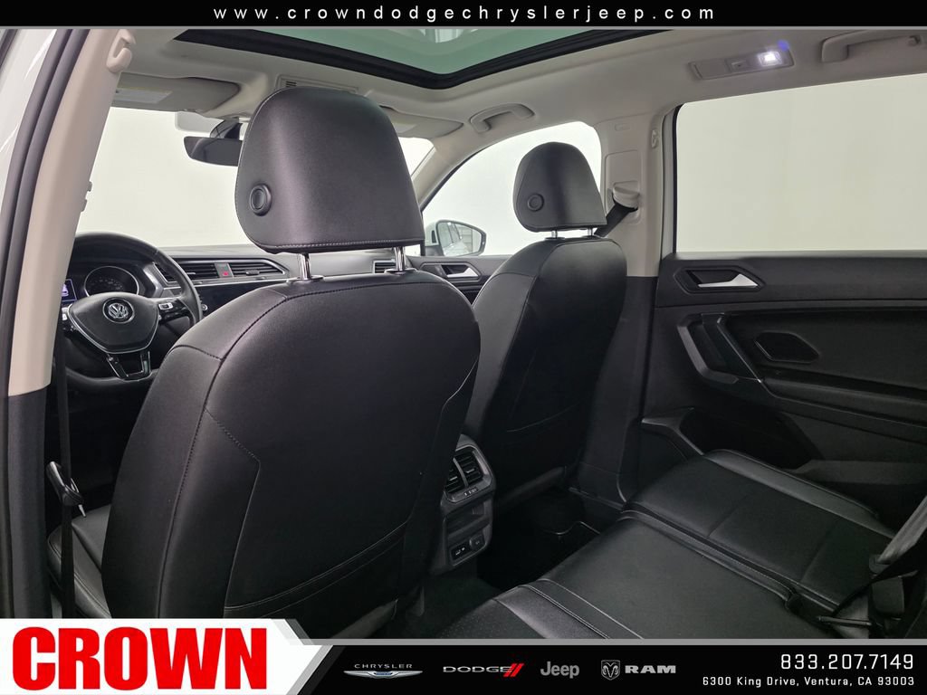 Used 2020 Volkswagen Tiguan SE FWD image 19