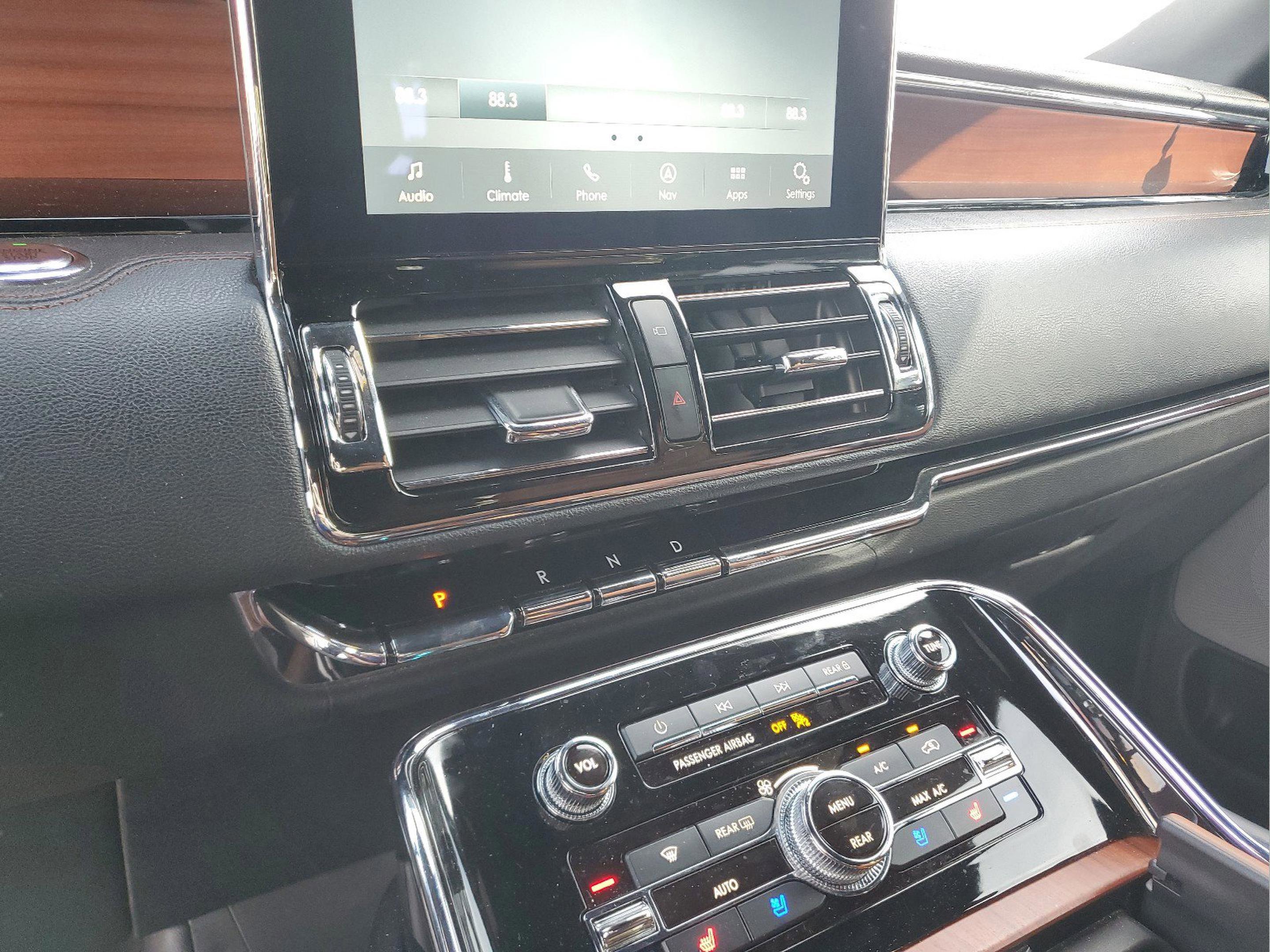 Used 2020 Lincoln Navigator Reserve w/ Luxury Package AWD/4WD image 19
