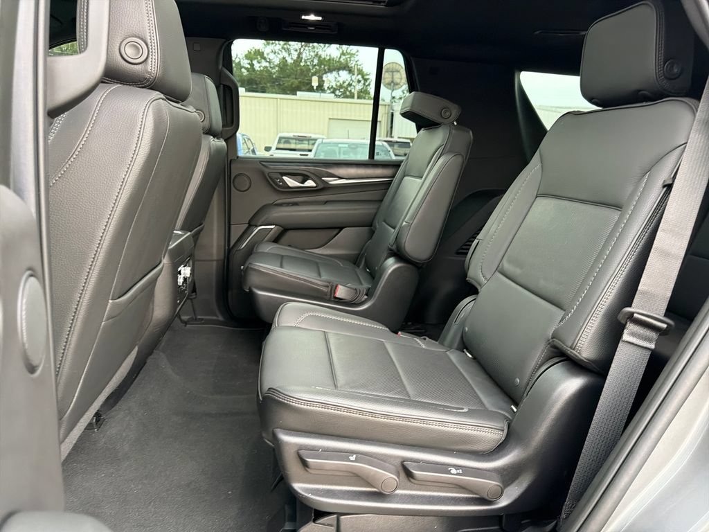 Certified 2022 GMC Yukon Denali RWD image 32