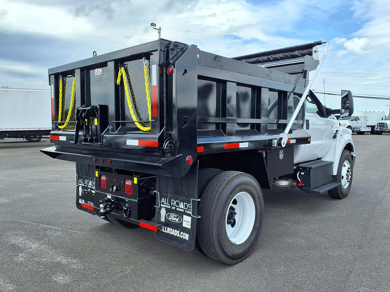 New 2027 Ford F750 2WD Regular Cab Super Duty image 4