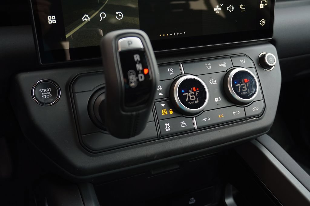 Certified 2026 Land Rover Defender 110 S AWD/4WD image 27