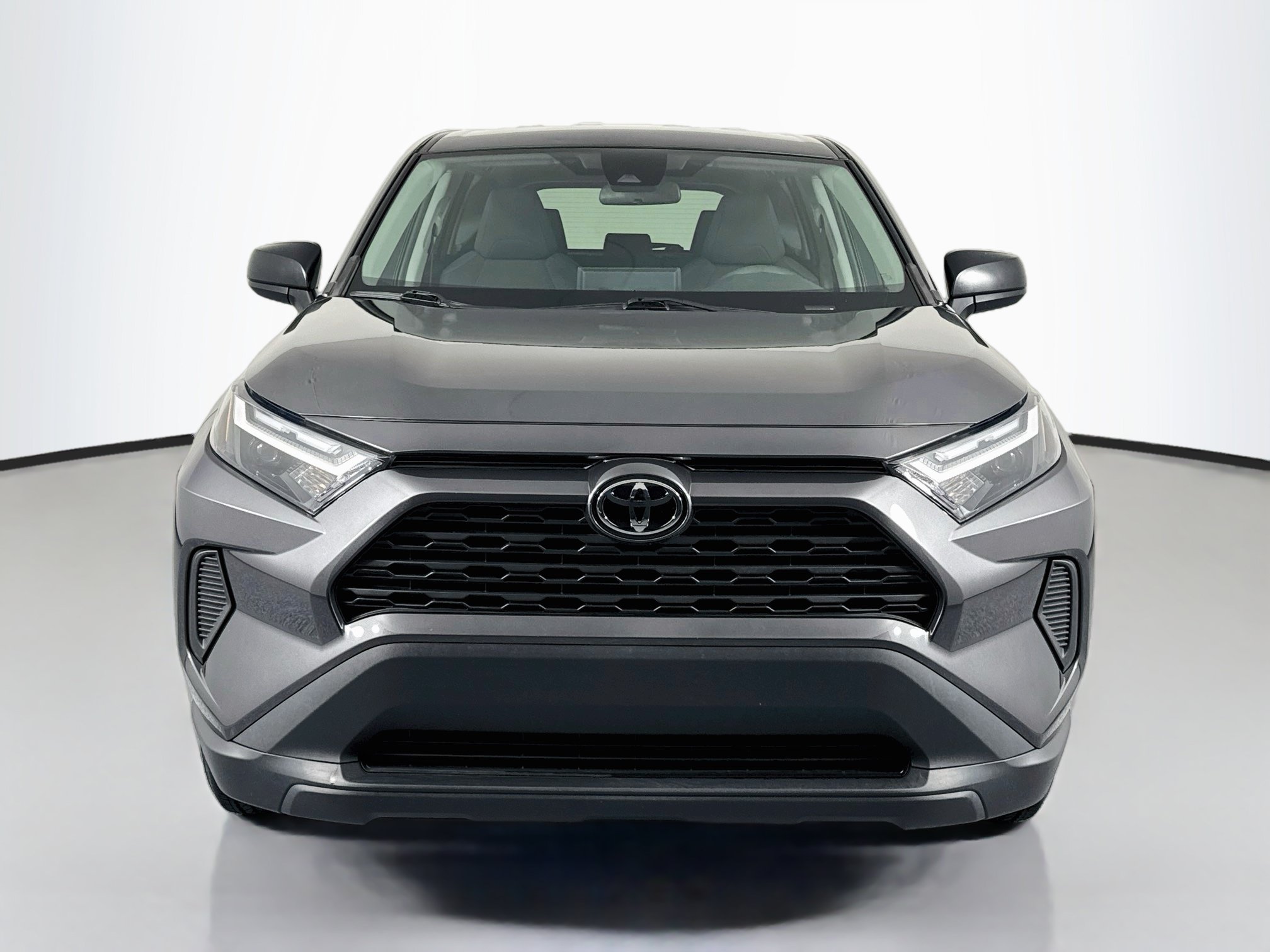 Used 2023 Toyota RAV4 LE AWD/4WD image 2