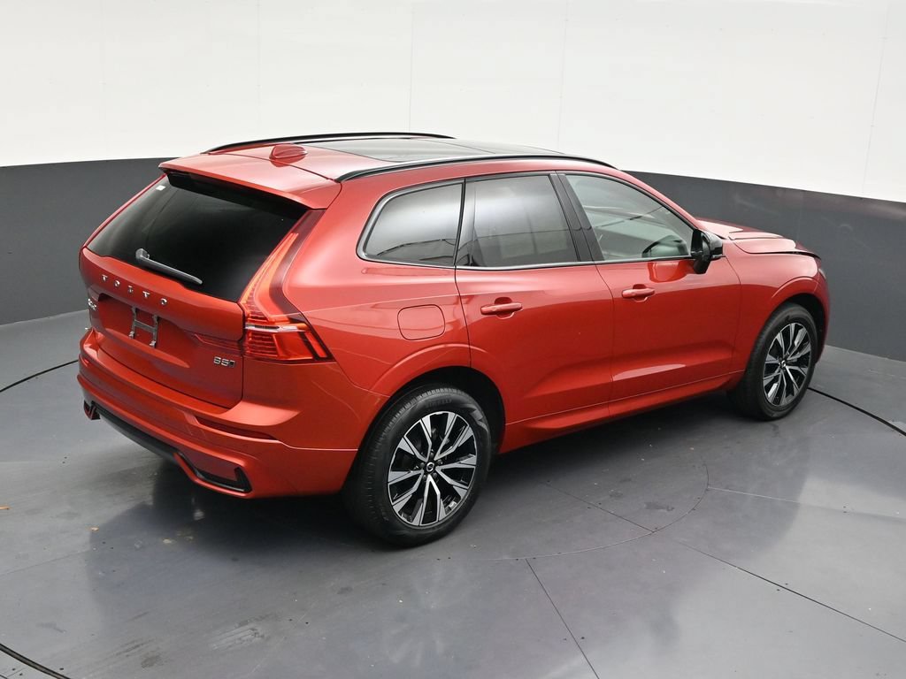 Certified 2024 Volvo XC60 B5 Core AWD/4WD image 21