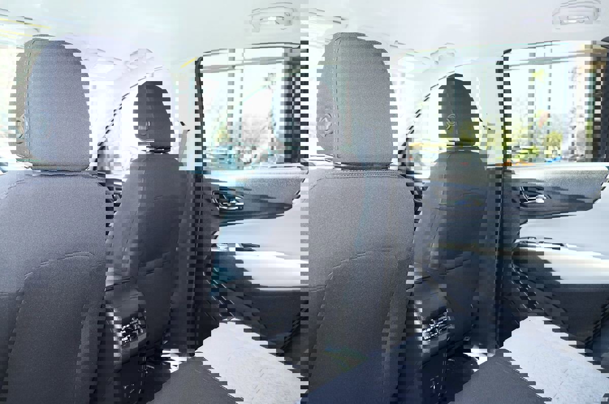 Used 2022 Chevrolet Equinox LS w/ LS Convenience Package image 31