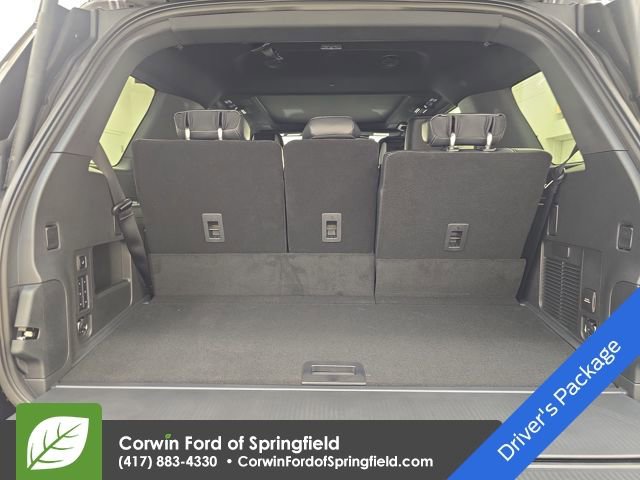 New 2026 Ford Expedition Platinum w/ Stealth Performance Package image 21