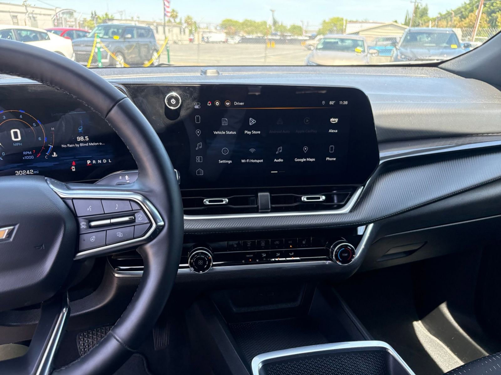 Used 2025 Chevrolet Equinox LT FWD image 17