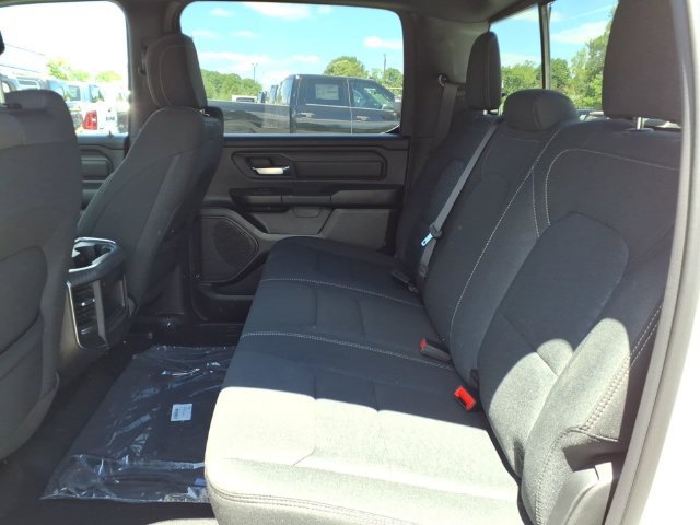 New 2026 RAM 1500 Express AWD/4WD image 12