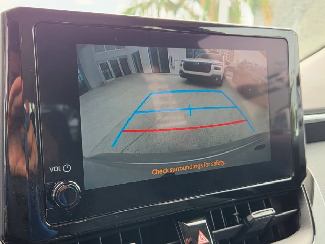 Used 2023 Toyota Corolla LE FWD image 32