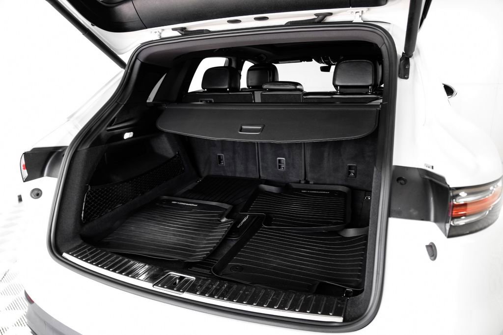 Used 2019 Porsche Cayenne S image 59