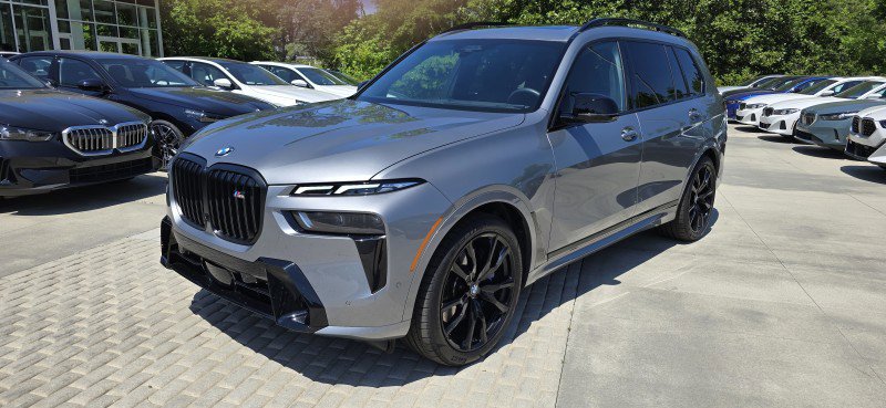 Certified 2026 BMW X7 M60i image 9